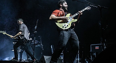 ‘PSM Loves Summer by %100 Müzik’ ikinci yılını Foals ile tamamladı!