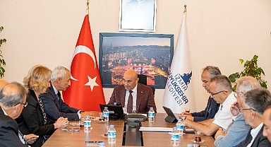 “Sanayinin gelişmesi için yeni alanlar yaratmaya çalışıyoruz”