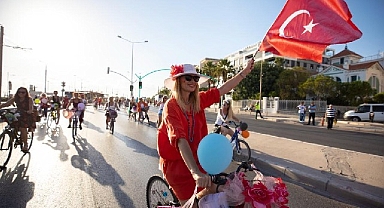 ‘Süslü Kadınlar’ Karşıyaka’da farkındalık yaratacak
