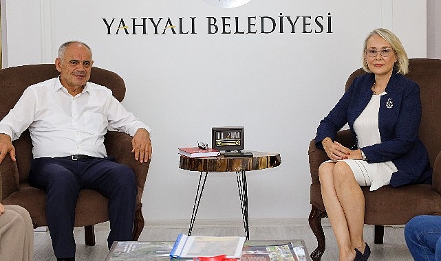Tohumluk Vakfı'nın eğitim projesine Yahyalı Belediyesi'nden destek