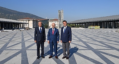 Vali Demirtaş, Osmangazi Meydanı’nı inceledi