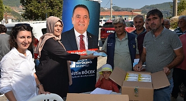 Alanyalı 91 çiftçiye tarımsal hibe desteği verildi