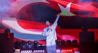 Antalya'da muhteşem Cumhuriyet coşkusu