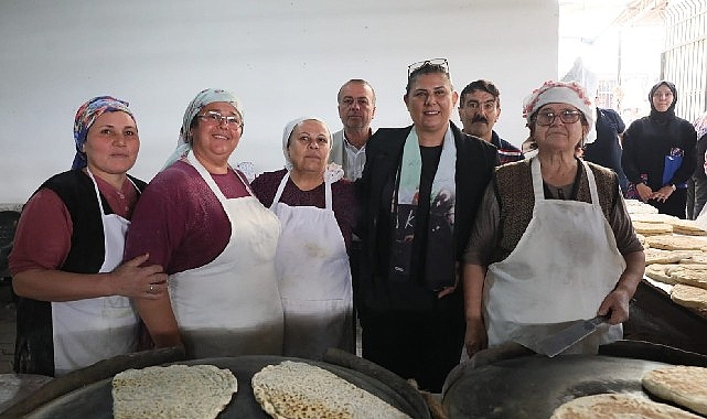 Başkan Çerçioğlu İncirliova Pazarı'nı ziyaret etti
