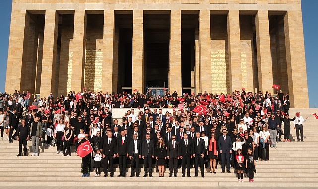 Borusanlılar’dan Cumhuriyetin 100. yılında Anıtkabir’e anlamlı ziyaret