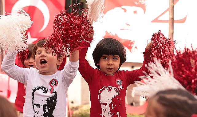Çankayalı miniklerden işaret dili ile Atatürk sevgisi