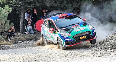 Castrol Ford Team Türkiye, Cumhuriyet Coşkusunu '100. Yıl Rallisi'ndeki Zaferiyle Taçlandırdı