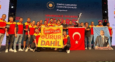 DHL yelken takımı “As One” ile 100. Yıl Cumhuriyet Kupası’nda grubunun birincisi oldu