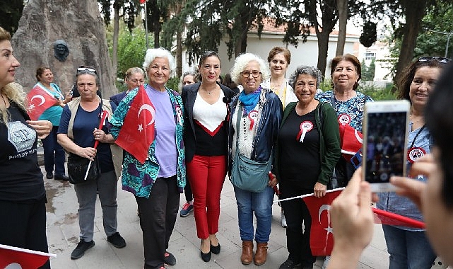 Efes Selçuklu kadınlar Zübeyde hanım'ın huzurunda:Her şey kadınla başlar..