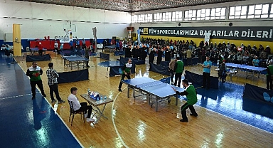 Konya Büyükşehir “Dünya Ruh Sağlığı Günü” Dolayısıyla Masa Tenisi Turnuvası Düzenledi