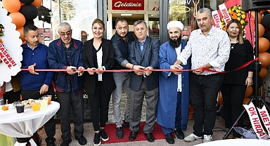 Malkara Belediye Başkanı Ulaş Yurdakul Arsamiea Çiğ Köfte'nin açılışını gerçekleştirdi