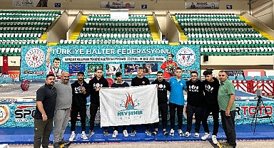 Nevşehir Belediyesi Gençlik ve Spor Kulübü’nün milli sporcusu Eray Çaylak Türkiye üçüncüsü oldu