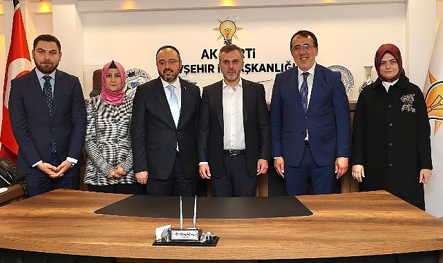 AK Parti Genel Başkan Yardımcısı Erkan Kandemir, Nevşehir'de partisinin il teşkilatınca düzenlenen istişare toplantısına katıldı.