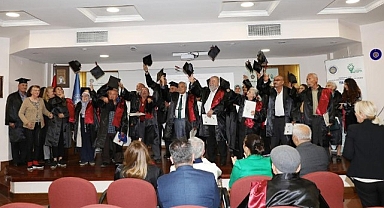 Ankara Üniversitesi ‘50+ Hayat Okulu’ ilk mezunlarını verdi