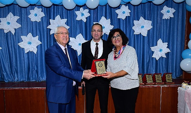 Başkan Selvitopu Öğretmenler Günü'nü kutladı