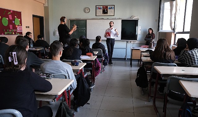 Birdenbire Sezai Karakoçu