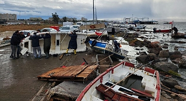 Karşıyaka Belediyesi’nde taşkın alarmı