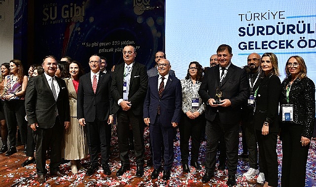Karşıyaka Belediyesi’ne Türkiye Sürdürülebilir Gelecek Ödülü