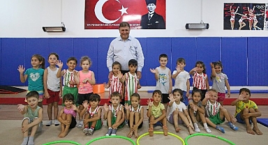 Karşıyaka Belediyesi sportif yetenek ölçüm testini okullara taşıyor