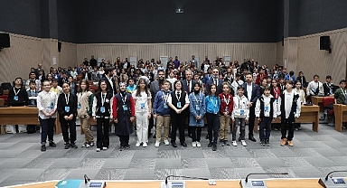 Konya Büyükşehir Çocuk Meclisi’nin Yeni Başkanı 6. Sınıf Öğrencisi Talut Kerem Cengiz Oldu