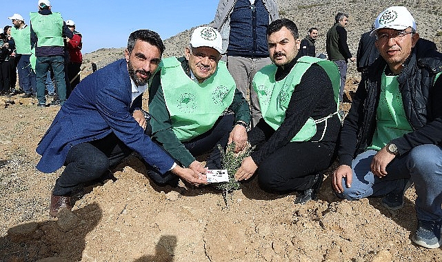 Yahyalı'da binlerce fidan toprakla buluştu