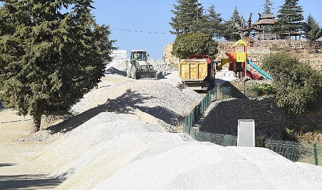 Yeni Kanalizasyon Şebekeleri Yapımı Devam Ediyor