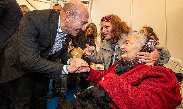 Başkan Soyer Karşıyaka Karadeniz Şenliği’ne katıldı “İzmir sizinle güçlü ve geleceğe umutla bakıyor”