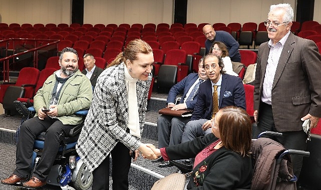 'Engelsiz Üniversite' ödüllü DEÜ'den 3 Aralık Mesajı: Hedeflerimize Kararlılıkla Yürüyoruz
