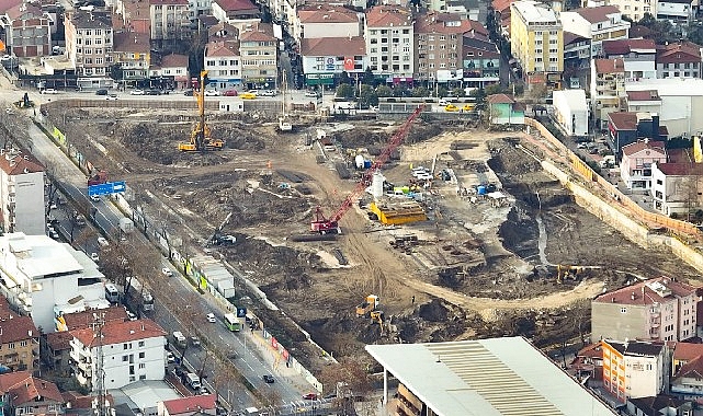 Gölcük'ün çehresini değiştirecek iki projede çalışmalar sürüyor