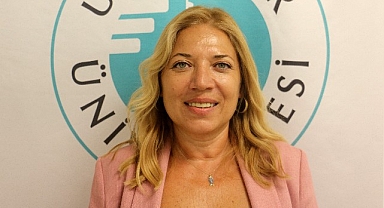 İngilizce bir iletişim aracı olarak öğretilmeli