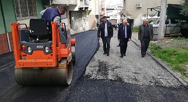 Karabağlar'da asfaltlamalar aynı hızla devam