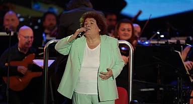 Selda Bağcan ve Fahir Atakoğlu’ndan unutulmaz konser