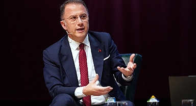 Başkan Çalık Kentsel Dönüşüm Panelinde konuştu