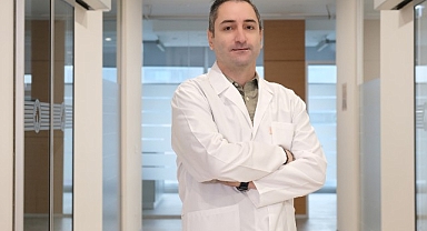 İlk dişlerin çıkmasıyla birlikte diş fırçalama alışkanlığı edinilmeli