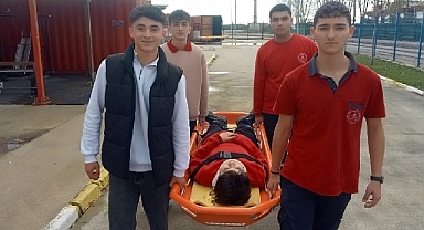 Kocaeli Büyükşehir geleceğin itfaiyecilerini eğitiyor
