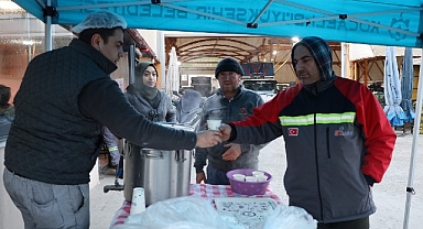 Kocaeli Büyükşehir pazarcı esnafının içini ısıttı