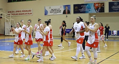 Körfezin incileri, taraftarıyla galibiyeti aldı