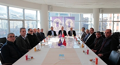 AK Parti heyetinden Kızılay ve NESOB'a ziyaret