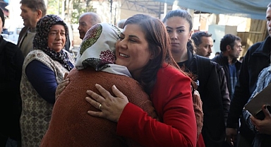 Başkan Çerçioğlu'na Sultanhisar'da sevgi seli