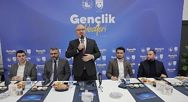 Bilgin; “Gençlerle yürüyecek çok yolumuz var”