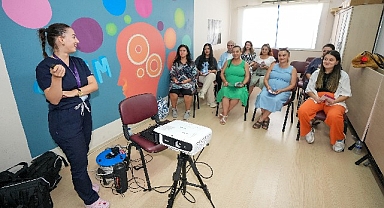 Gaziemirli anne adayları, Gebe Okulu’nda doğuma hazırlanıyor