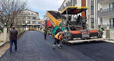 Gölcük'te Yazlık Termal Sokak asfaltlandı