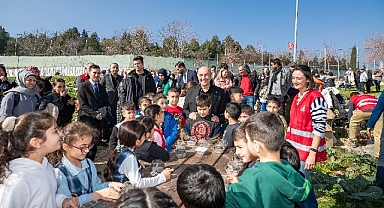 Kadifekale’de Başkan Soyer için bayram gibi bir gün