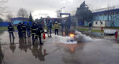 Kocaeli Büyükşehir İtfaiyesi'nden Tekirdağ'da eğitim