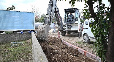 Yeni Mahalle’de kaldırım çalışmaları