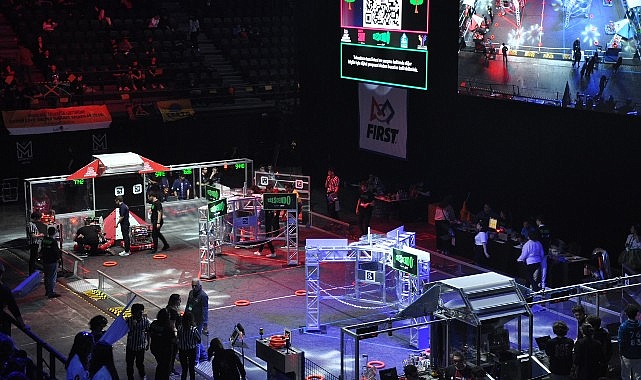 Dassault Systèmes FIRST® Robotics Competition'ı destekleyerek Türkiye'de STEM eğitimini teşvik ediyor