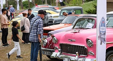 12. Klasik Otomobil Şöleni Urla'da