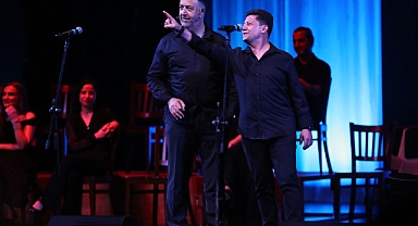 AŞT Tiyatroname ile tiyatroseverlere veda etti