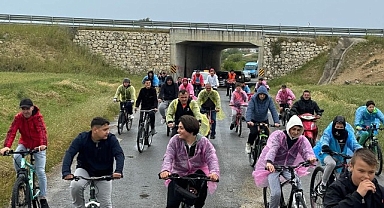 Atatürk için pedal çevirdiler