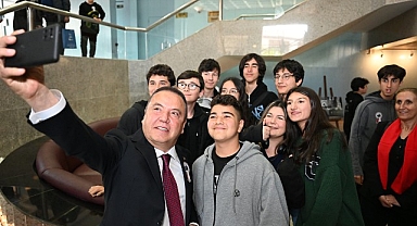 Başkan Muhittin Böcek 19 Mayıs Atatürk'ü Anma Gençlik Ve Spor Bayramı Mesajı